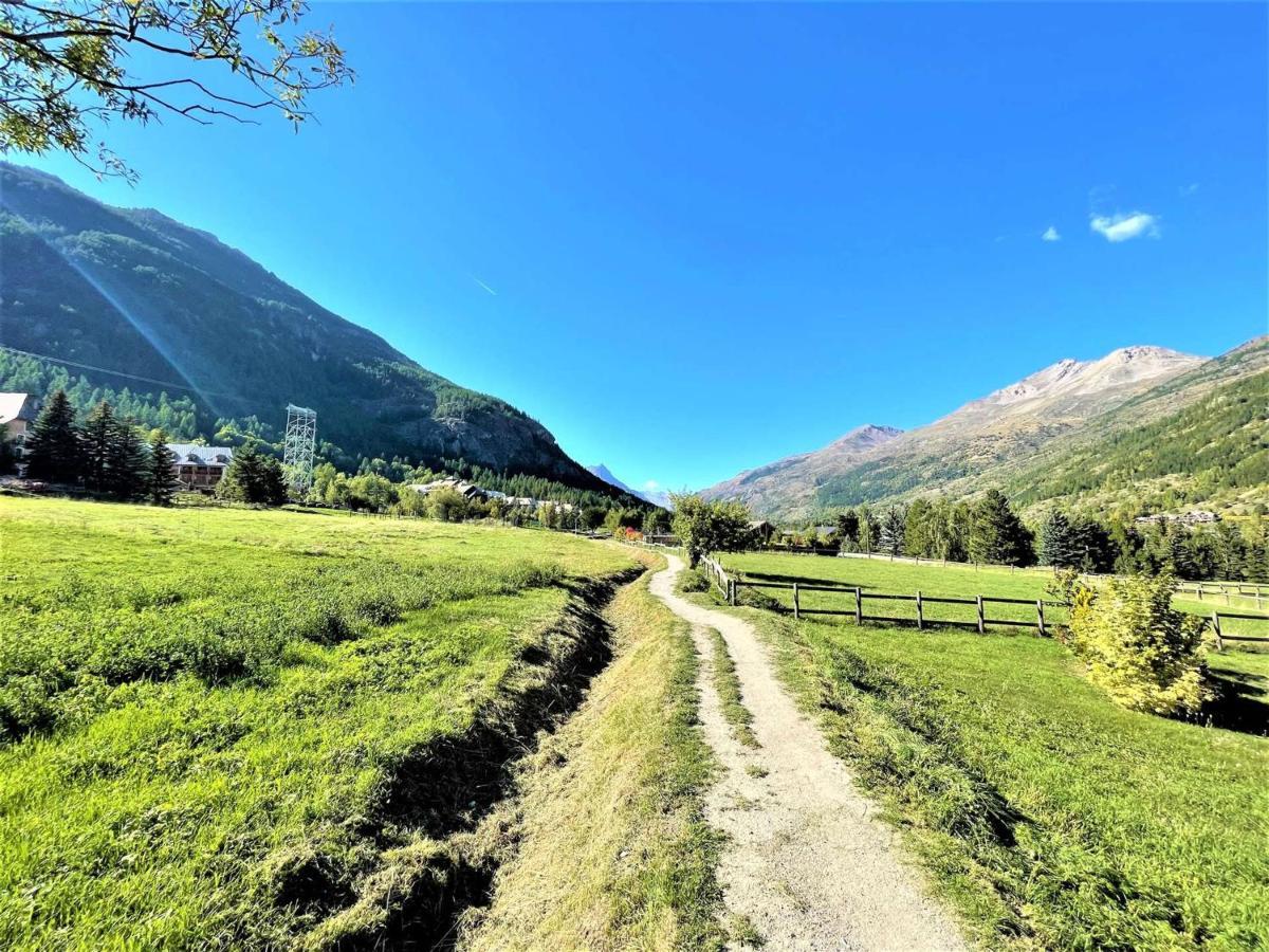 Duplex 3 Pieces Avec Balcon, Garage Et 6 Couchages A La Salle-Les-Alpes, Proche Commerces Et Pistes - Fr-1-330F-83 Serre Chevalier Eksteriør bilde